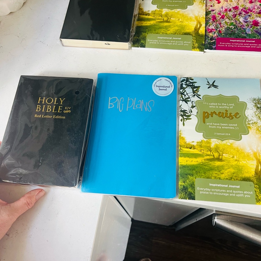 Inspirational Journal and Bible Bundle - Picture 2 of 8
